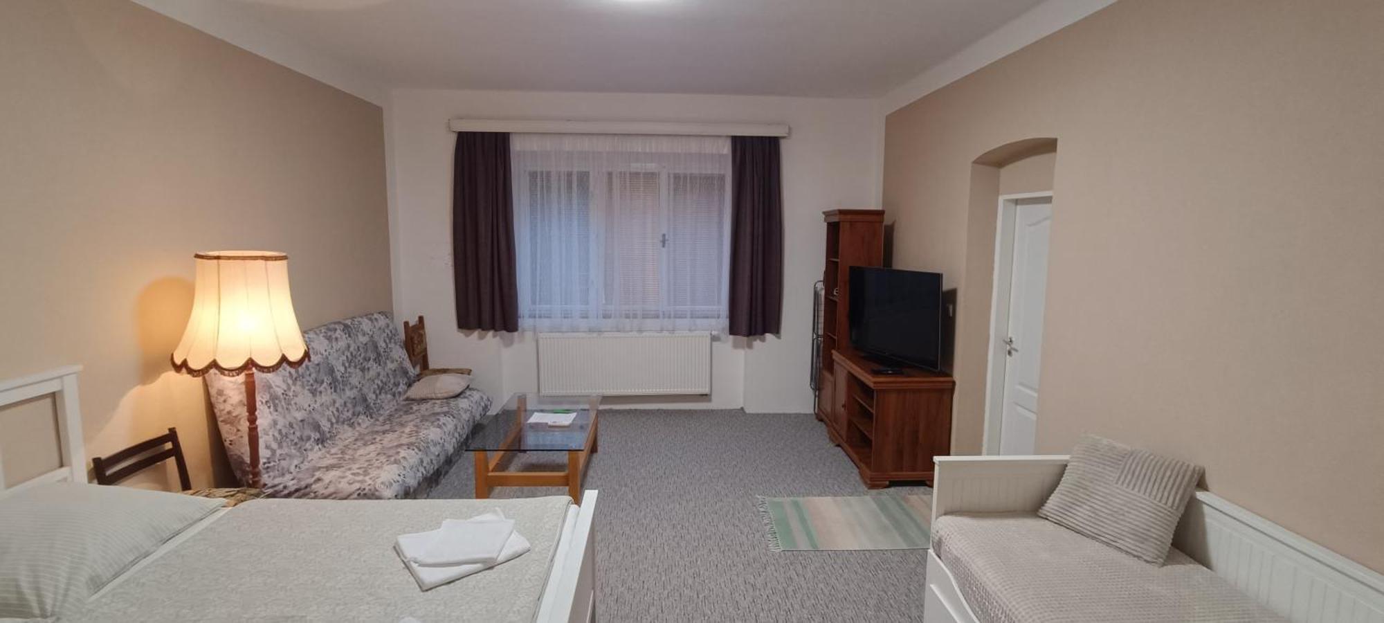 Apartman Horni Slavkov Hodinarstvi Экстерьер фото